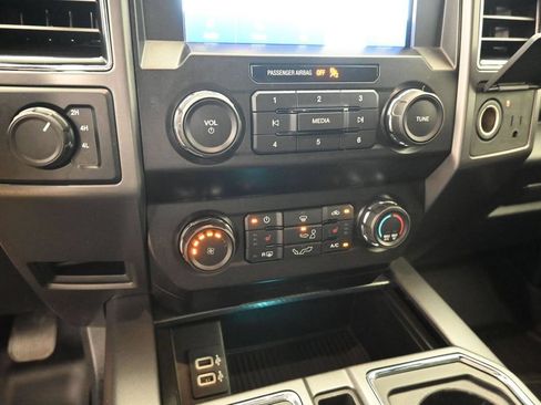 Used 2020 Ford F150 XLT w/ Equipment Group 302A Luxury AWD/4WD image 18