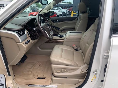 Used 2020 GMC Yukon SLT w/ Open Road Package AWD/4WD image 17