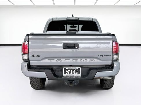 Used 2017 Toyota Tacoma TRD Pro AWD/4WD image 5