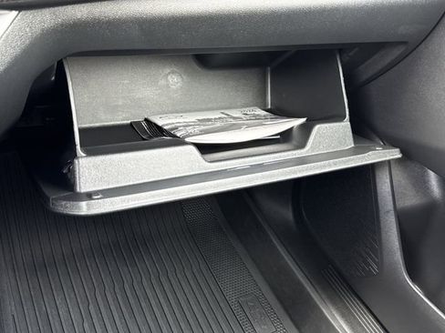 Used 2026 Chevrolet Equinox RS w/ Convenience Package III image 27