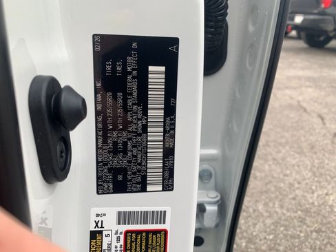 New 2026 Toyota Highlander Platinum image 36