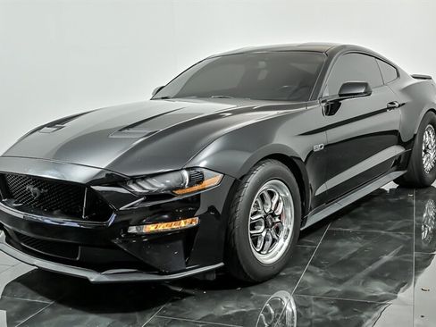 Used 2019 Ford Mustang GT Premium RWD image 5