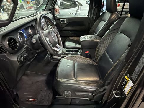 Used 2021 Jeep Wrangler Unlimited Sahara image 6