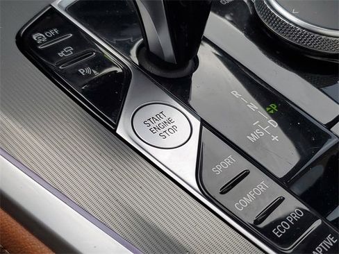 Used 2021 BMW X5 xDrive40i w/ M Sport Package image 24