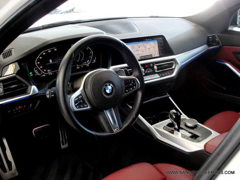 Used 2022 BMW 330i Sedan w/ M Sport Package RWD image 27