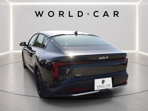 Used 2025 Kia K4 EX image 5