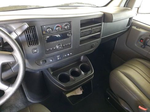 Used 2014 Chevrolet Express 2500 LS image 25