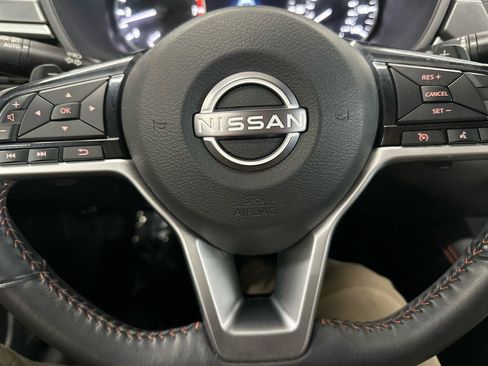 Used 2023 Nissan Altima 2.5 SR AWD/4WD image 19