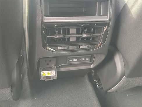 New 2026 Jeep Grand Cherokee Laredo image 33