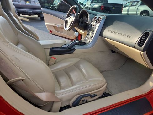 Used 2006 Chevrolet Corvette Coupe w/ Preferred Equipment Group image 19