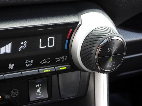 Used 2019 Toyota RAV4 XLE image 47