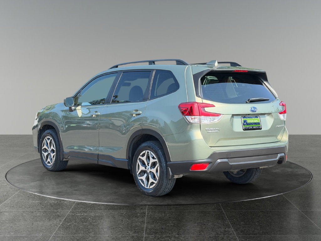 Used 2020 Subaru Forester Premium AWD/4WD image 8