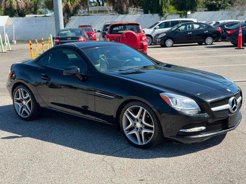 Used 2013 Mercedes-Benz SLK 250 image 3