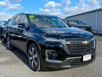 Used 2023 Chevrolet Traverse LT w/ LT Premium Package