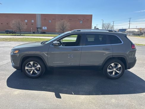 Used 2020 Jeep Cherokee Limited image 4