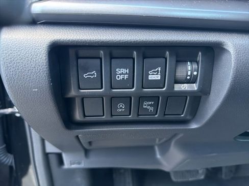 Used 2023 Subaru Forester Premium image 37