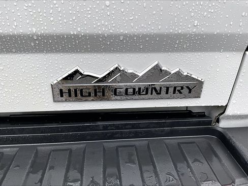 Used 2017 Chevrolet Silverado 2500 High Country w/ Snow Plow Prep Package image 28