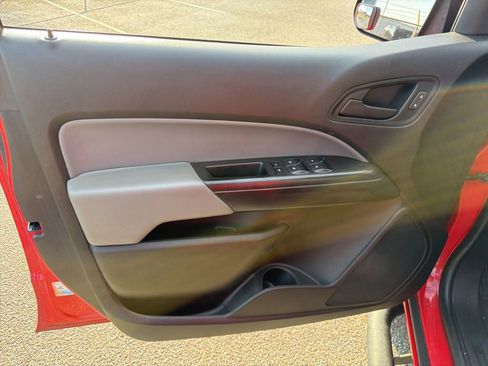 Used 2018 GMC Canyon 2WD Crew Cab w/ Convenience Package image 18