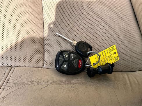 Used 2011 Chevrolet Tahoe LTZ AWD/4WD image 14