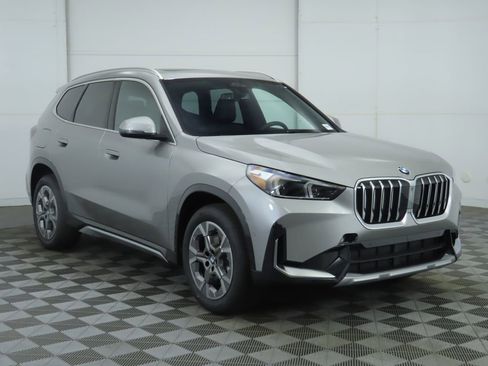New 2026 BMW X1 xDrive28i w/ Convenience Package image 3