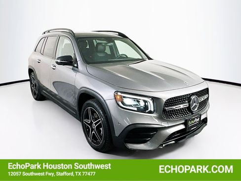 Used 2023 Mercedes-Benz GLB 250 image 1