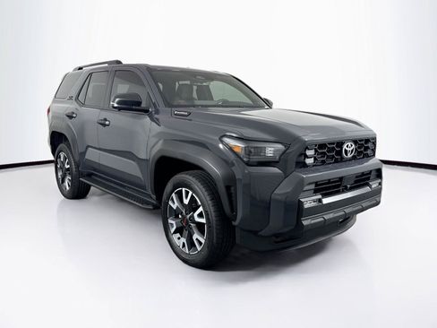 Certified 2025 Toyota 4Runner TRD Off-Road Premium AWD/4WD image 10