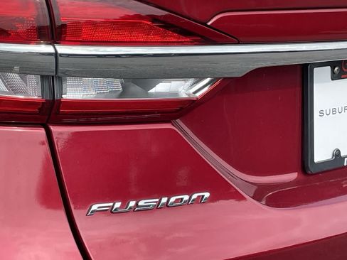 Used 2017 Ford Fusion Platinum FWD image 38