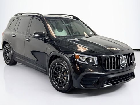 Certified 2022 Mercedes-Benz GLB 35 AMG AMG GLB 35 4MATIC SUV image 3