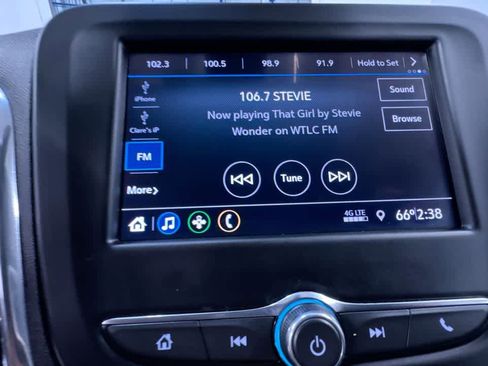 Used 2021 Chevrolet Equinox LT image 25