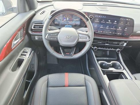 New 2026 Chevrolet Traverse RS image 8