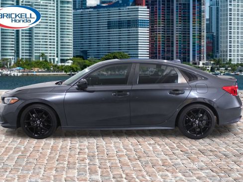Used 2024 Honda Civic Sport image 2