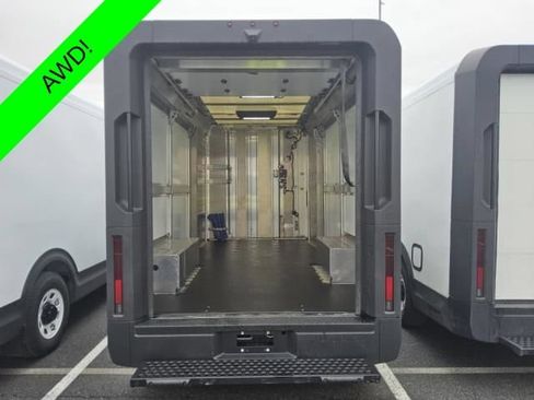 Used 2024 Chevrolet Brightdrop 600 w/ Commercial Equipment Package AWD/4WD image 15