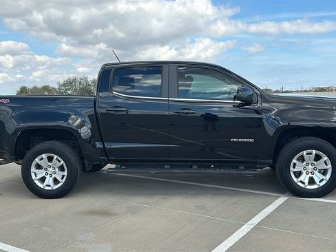Used 2020 Chevrolet Colorado LT w/ LT Convenience Package image 14
