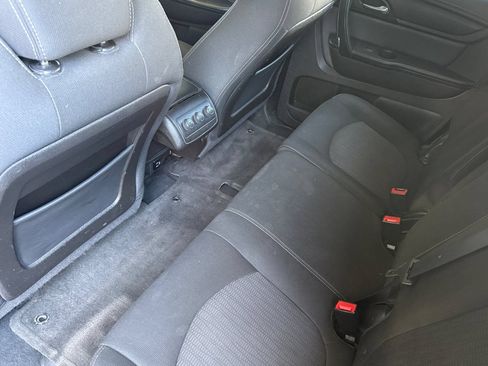 Used 2017 Chevrolet Traverse LT AWD/4WD image 13