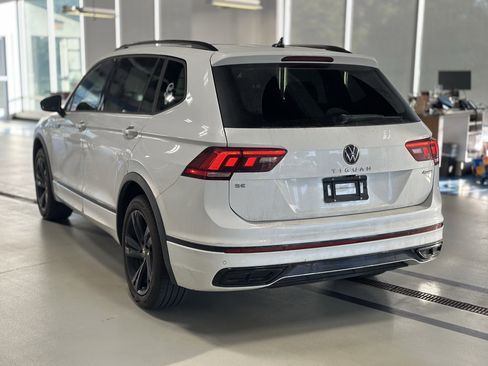 Used 2024 Volkswagen Tiguan SE R-Line AWD/4WD image 8
