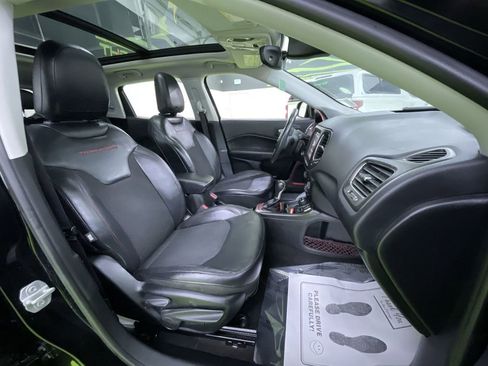 Used 2017 Jeep Compass Trailhawk image 31
