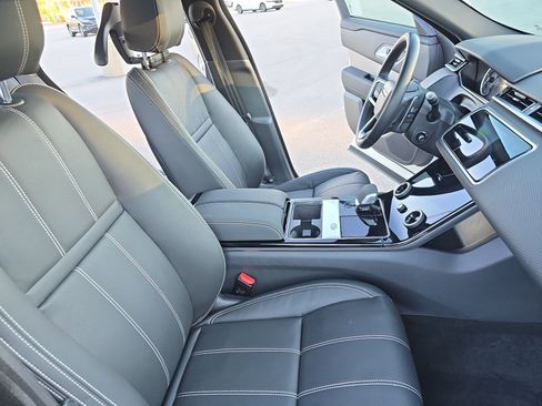 Used 2022 Land Rover Range Rover Velar R-Dynamic S image 10