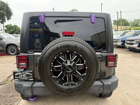 Used 2017 Jeep Wrangler Unlimited Sport w/ Quick Order Package 24S AWD/4WD image 8