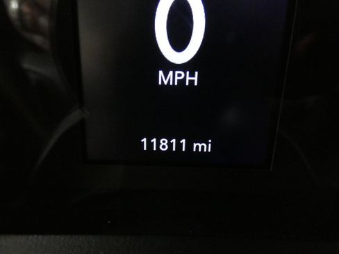 Used 2024 Jeep Wrangler Unlimited Sport image 18