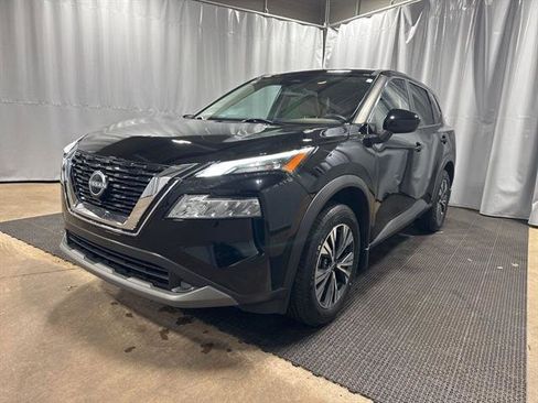 Used 2023 Nissan Rogue SV image 13