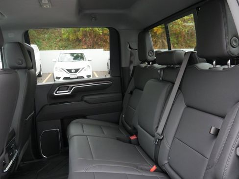 New 2026 Chevrolet Silverado 3500 LTZ w/ LTZ Convenience Package image 28