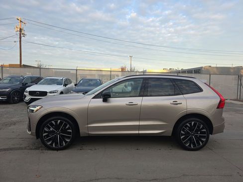 New 2026 Volvo XC60 B5 Ultra w/ Protection Package Premier image 16