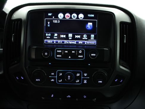 Used 2018 Chevrolet Silverado 1500 LT w/ All Star Edition AWD/4WD image 22