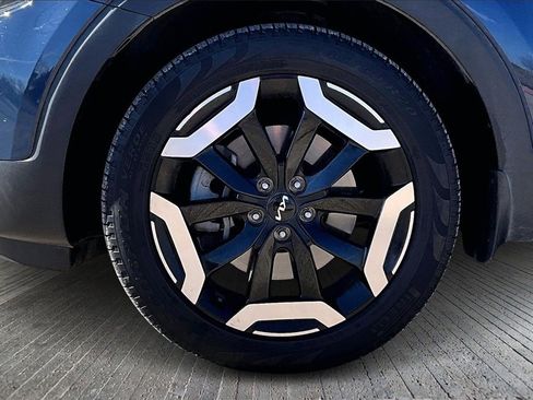 Certified 2024 Kia Telluride S w/ S Sunroof Package image 8