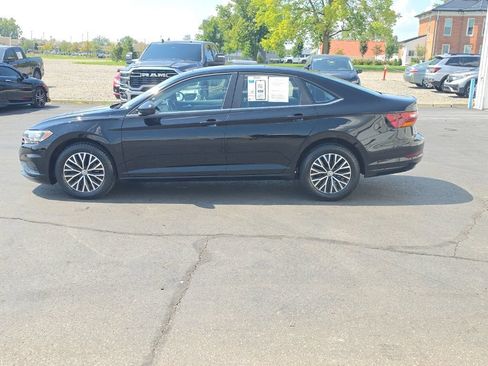 Used 2019 Volkswagen Jetta SE FWD image 4