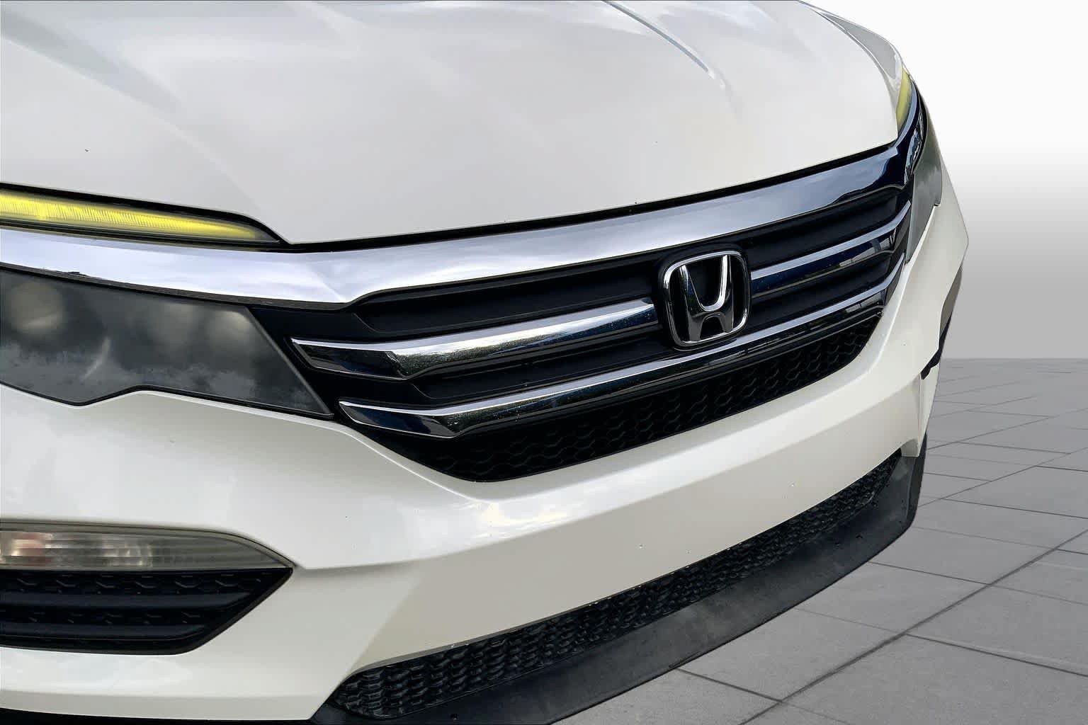 Used 2017 Honda Pilot EX-L image 29
