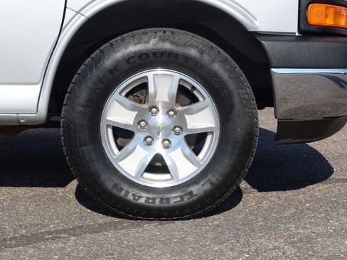 Used 2014 Chevrolet Express 1500 LT w/ LT Preferred Equipment Group image 9