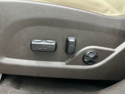 Used 2018 Hyundai Santa Fe Sport w/ 2.4L Tech Package 04 image 8