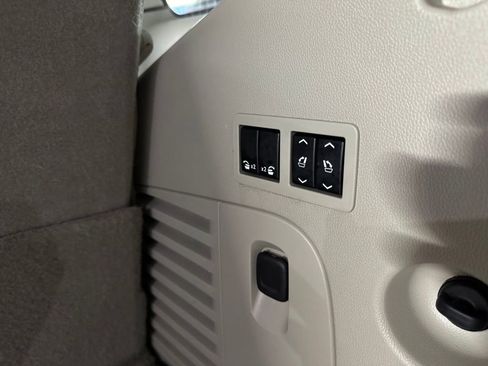 Used 2017 Cadillac Escalade Luxury image 61