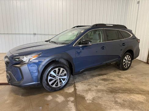 Certified 2024 Subaru Outback Premium AWD/4WD image 2